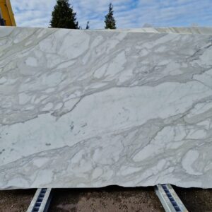 Calacatta Borghini - 4295 - Honed